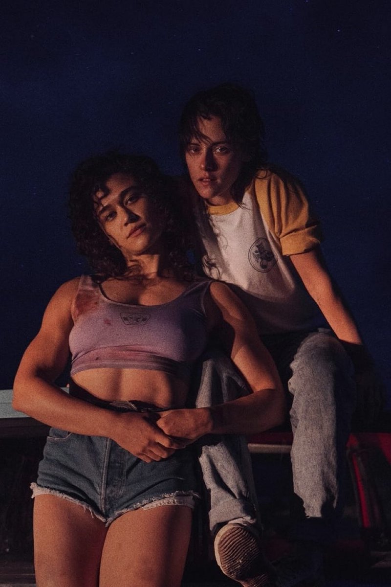 lezgirlstore's tweet image. Eu já assisti e vocês precisam ver!!!

Que filme maravilhoso, elas são muito boiolinhas e só digo uma coisa sapatao apaixonada é capaz de cometer loucuras pela sua mulher. 

Já saiu no digital se é que vocês me entendem e estreia no dia 1 de maio nos cinemas!!