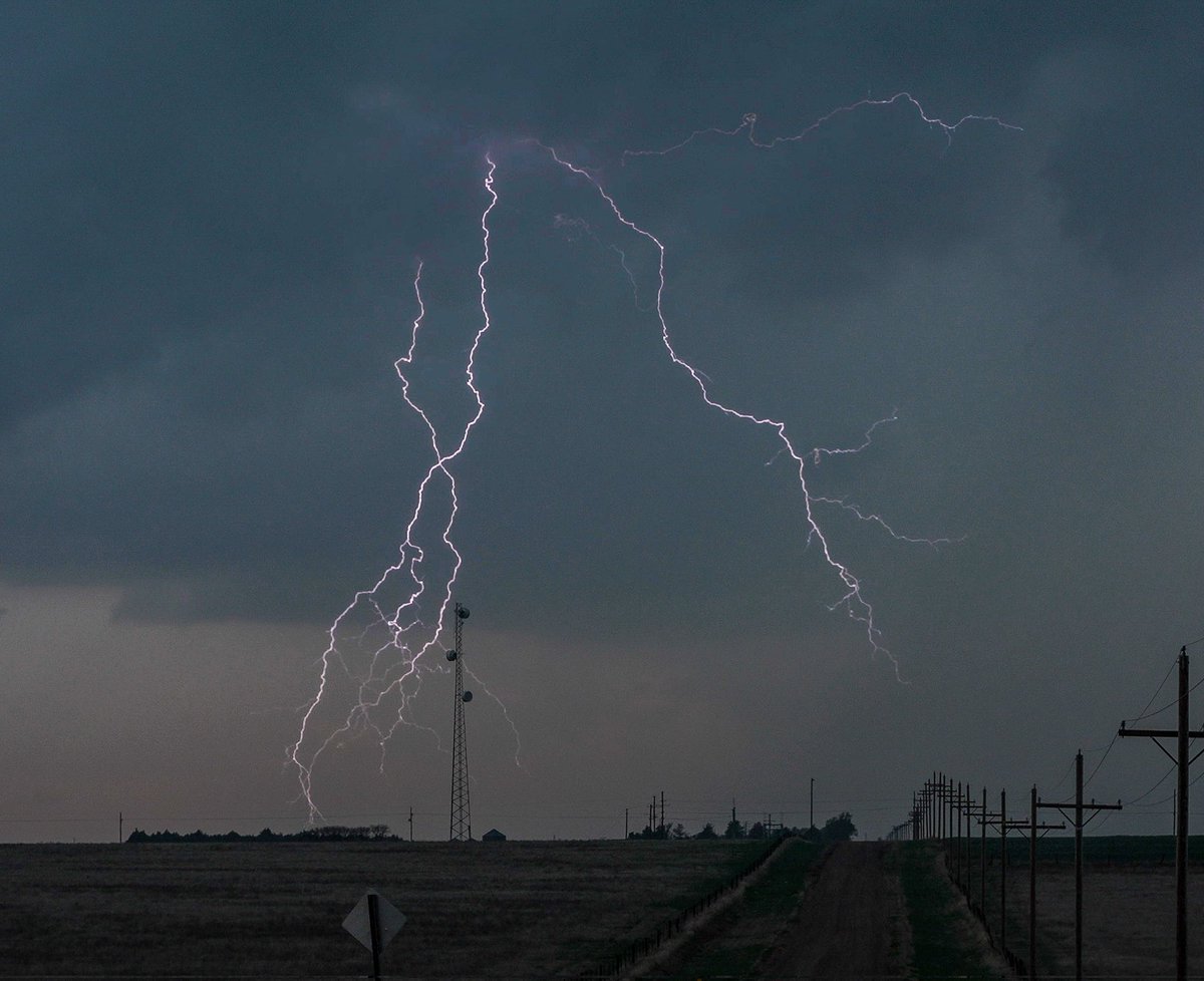 #kswx lightning