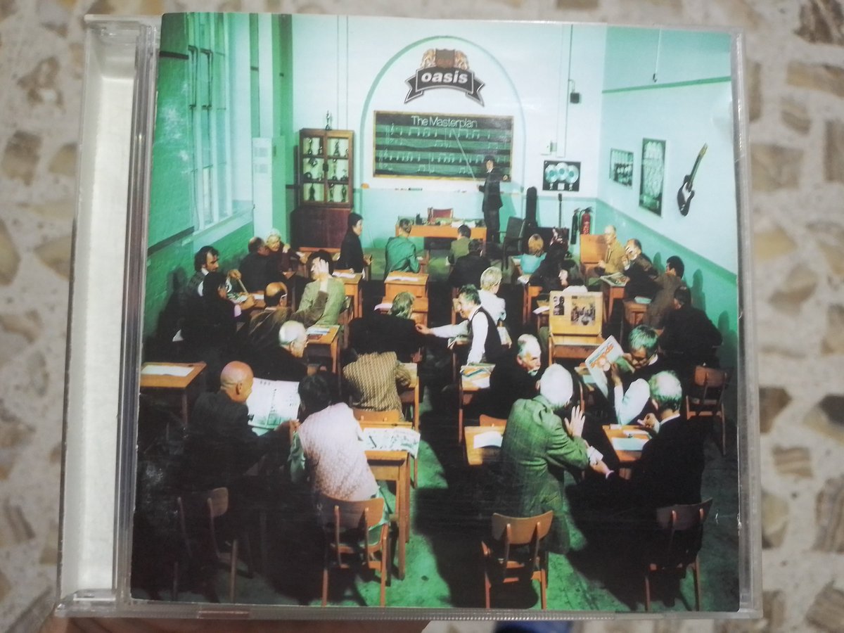 jluistapia's tweet photo. Porque @marggielop me invitó indirectamente vía IG y porqué no? Vamos a ponerlo, darle play, a disfrutarlo y cantarlo porque no se puede ponerlo y no cantar @oasis #TheMasterplan .... De mis favoritas "Stay young" 🔥 #ElFísicoEsMejor #DiscazoTotal 💿 🇬🇧 https://t.co/eUTsooTWQ8