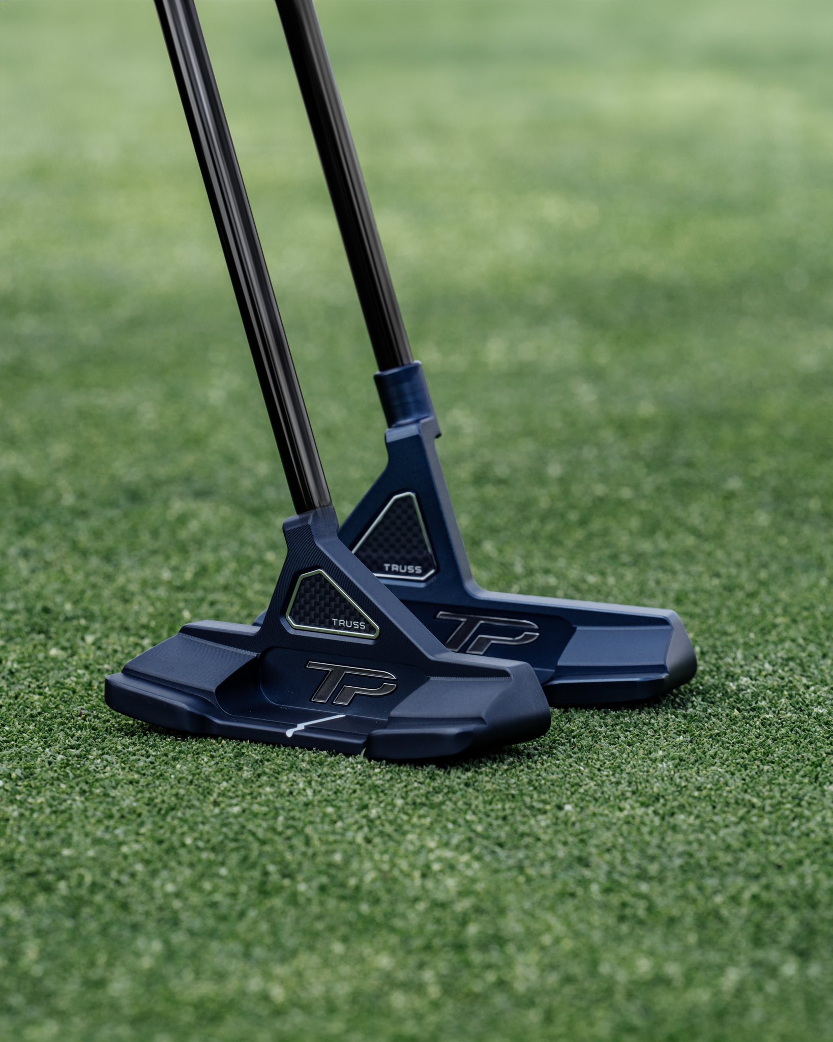 TaylorMade TRUSS TB2 パター TRUSS TB2