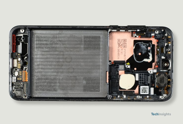 TechInsights拆解华为新款Pura 70 Ultra手机，发现SOC使用了麒麟9010处理器，为Mate 60 Pro麒麟9000芯片的更新版本，同样使用了中芯国际7纳米（N+2）晶圆工艺。