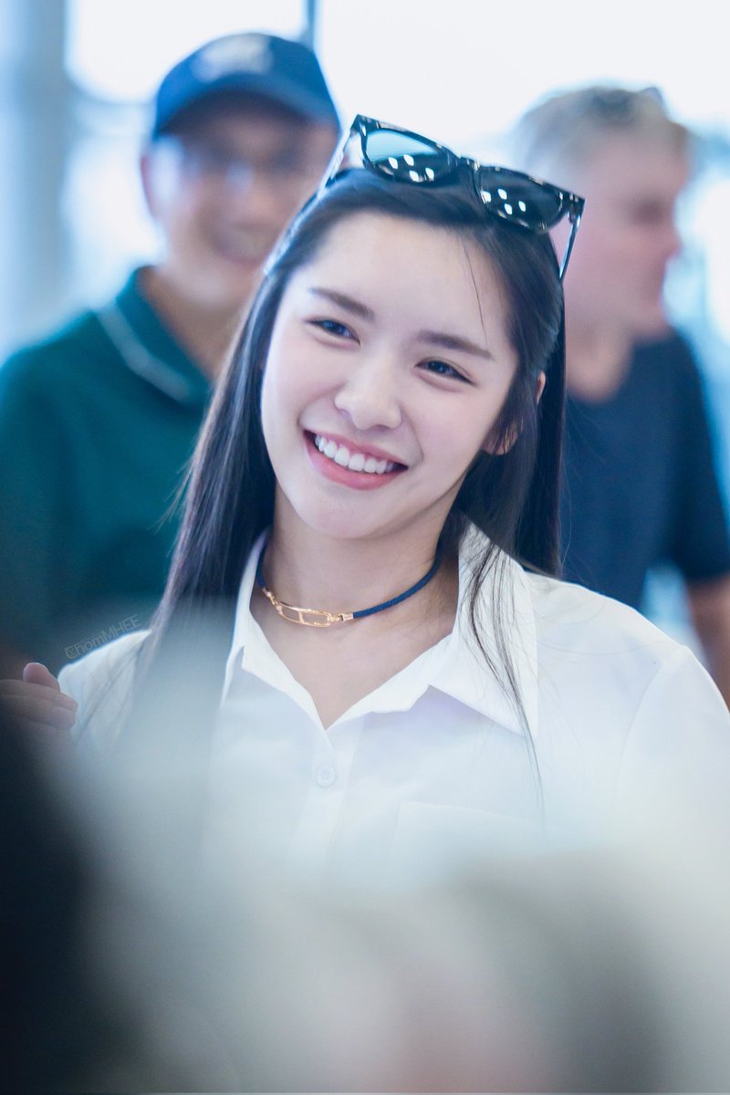 airyxyz's tweet photo. ขอให้มีแต่ความสดใส ร่าเริง มีรอยยิ้มแบบนี้เสมอ 🔮🍀
          😄ยิ้มแล้วโลกสดใสมากเลย "รู้ปะ"

HAPPY LOOKKAEW DAY
#LookkaewSpecialDay https://t.co/YM2gsBF5lB