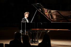 Chopin: 24 Preludes Op. 28 - Jan Lisiecki #piano - Live at Wiener Kozerthaus Grosses Saal, 17.02.2024. #classicalmusic #music #art youtu.be/8HtGY8-fUrs?si…