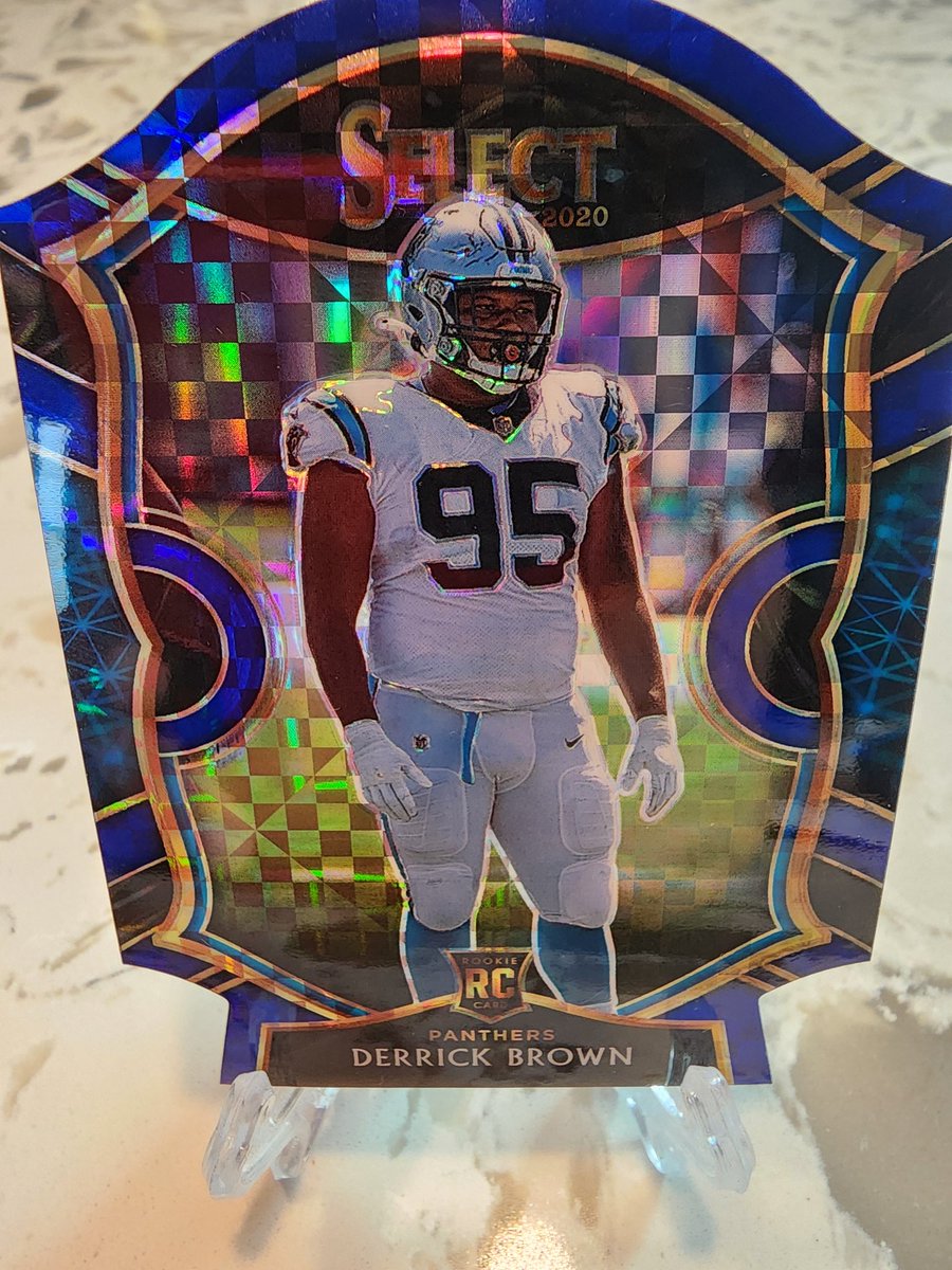 MafiaDiamonds's tweet image. Who remembers when I had 99% of the #HobbyFam thinking that I was this 👇🏼 Derrick Brown. Some people sent me a DM asking to sign their cards or for game tickets 😂🤣😂🤣 @NolaCardBoard @Hobby_Connect @CardPurchaser @paullydoughnuts @BErtNotBurt #NFLDraft