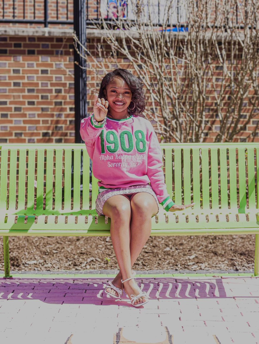 serinatii's tweet image. I phinally made it to AKAland 🩷💚 #AEmade