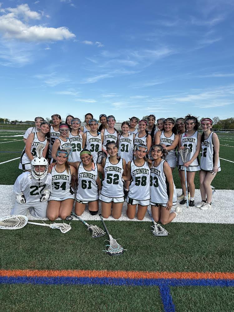 Freshman girls lacrosse beat WWN on their home turf today 4-3! Goals were scored by Katie Corby, Mia Petracca and Gia Graziano. Angela Southard had three great saves to bring home the win!🥍 #GoSpartans #4-1 @HTSD_Steinert @WeAreHTSD @spartnprincipal