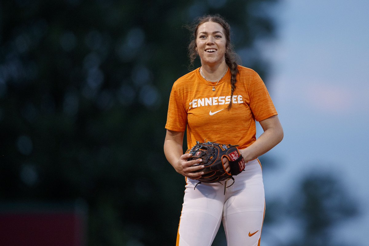 Vol_Softball tweet picture