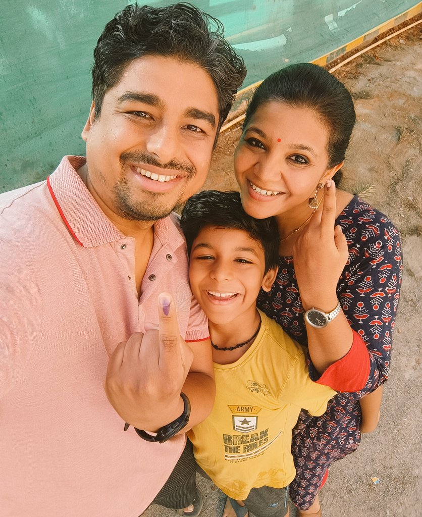 1. We are Indians 🇮🇳 2. We are Proud to be part of the Largest Democracy in the 🌏 3. We decide our Nation's Progress 4. We have Voted 👍 Repost ONLY if all of the Above are True 🎯 #FI