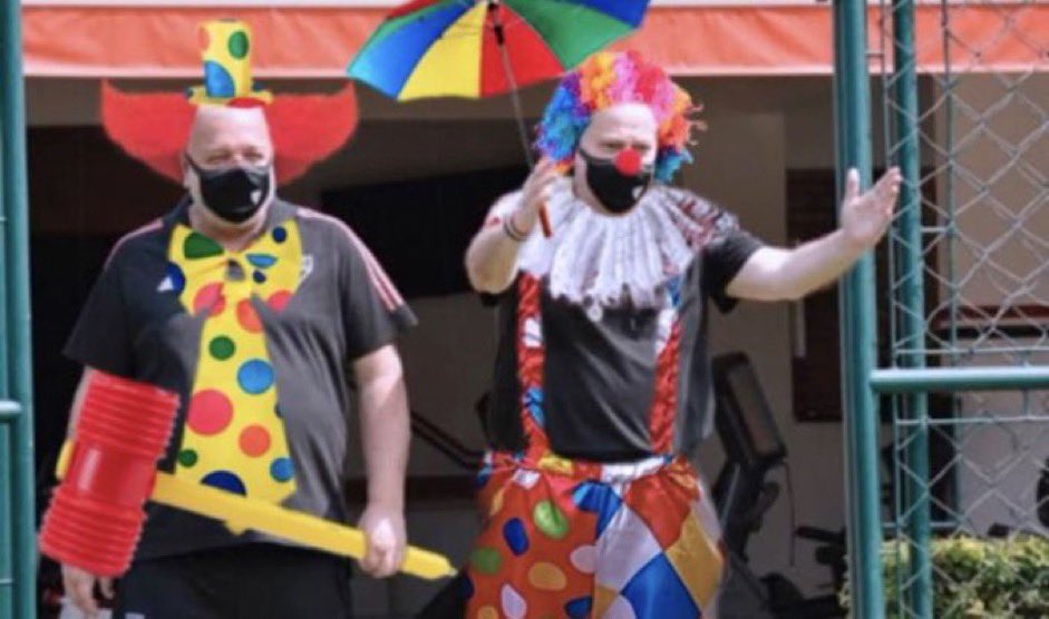 GMDoiMPW0AE7hg0?format=jpg&name=medium