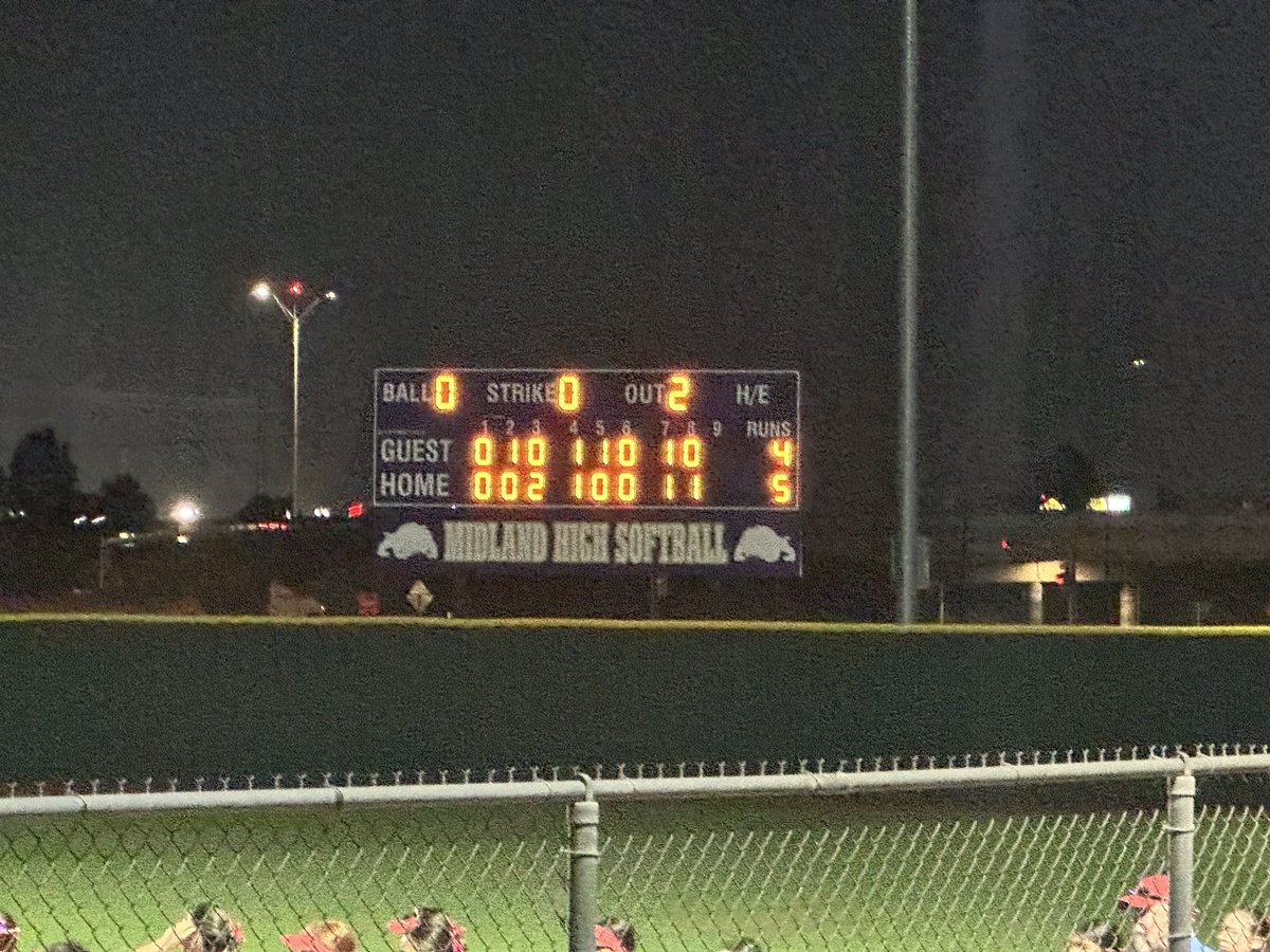 Our ladies Battled. Tough loss in extra inning. Rebound tomorrow afternoon! @Fchavezeptimes