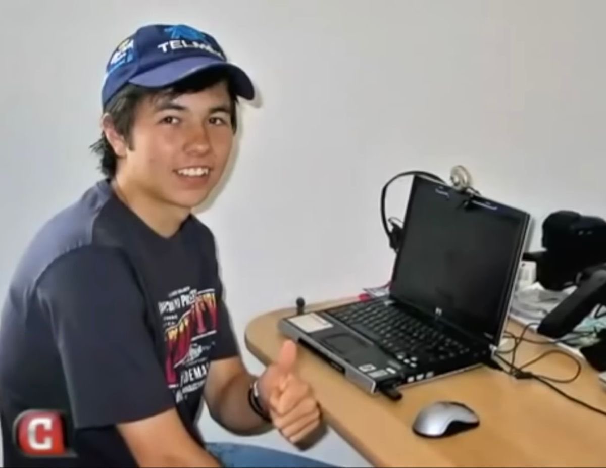 por qué checo perez joven se parece a quackity