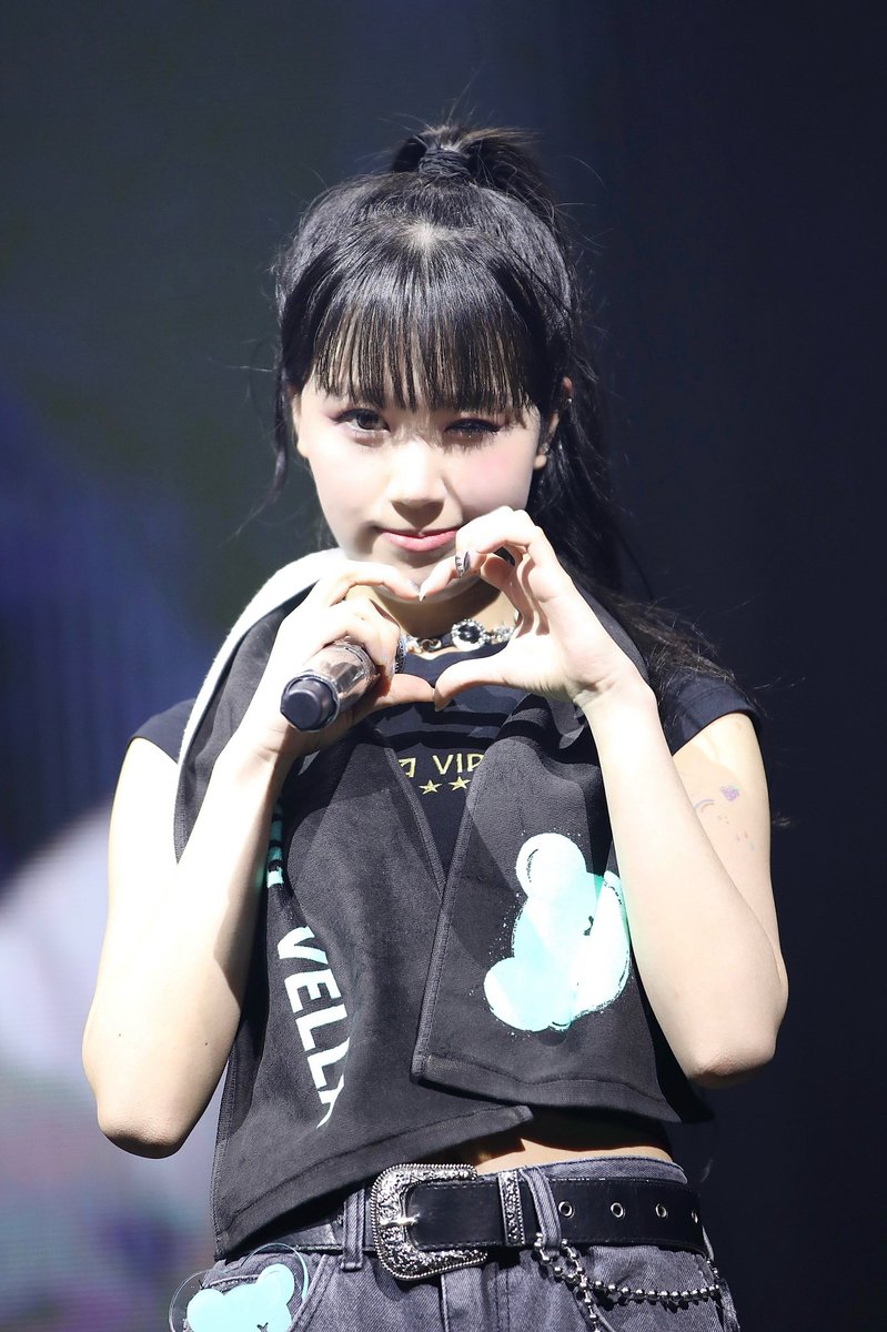 tzulingarchive's tweet photo. cr: ykbsgs

#ViV #비브 #TZULING #쯔링 https://t.co/gNek1K7QwC