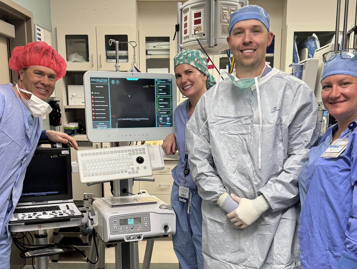 First Aquablation case in the books for @MayoUrology … excited to bring this new technology to our patients! Thank you to my department and @PROCEPTRobotics for the support.