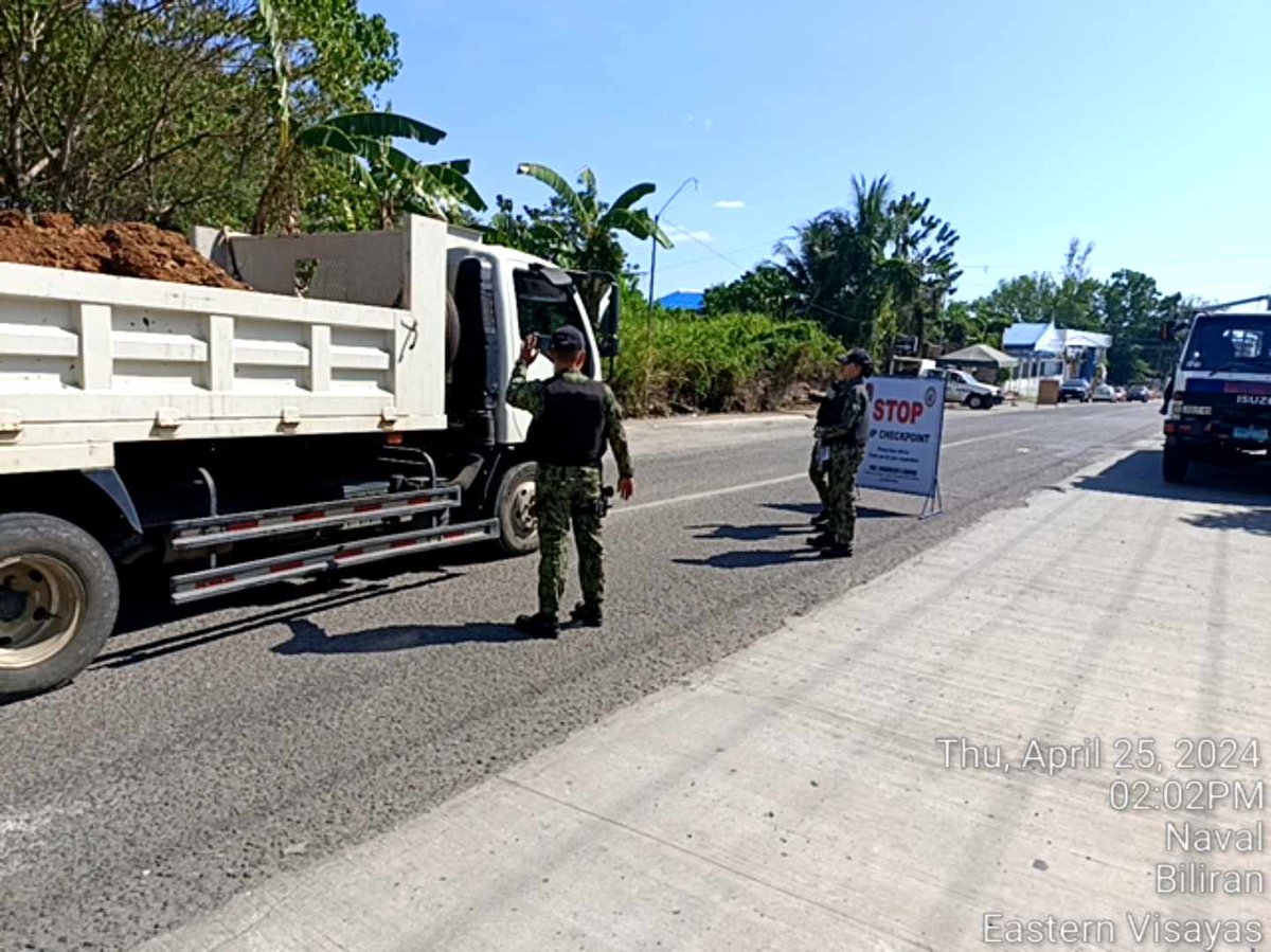 Under the supervision of PMAJ CHAMBERLINE B LUDEVISE, OIC, personnel of this station conducted Checkpoint in relation to SUMVAC 2024. Said activity was conducted in the area of responsibility, Naval, Biliran. 
#BagongPilipinas
#ToServeAndProtect 
#NavalMunicipalPoliceStation