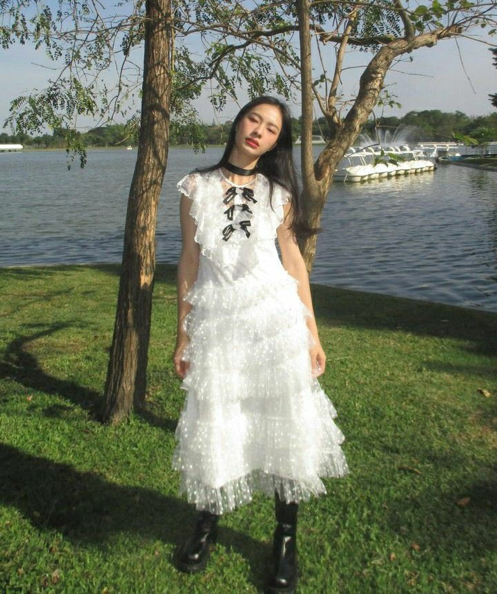 marijanesun's tweet photo. save me model Milk Pansa save me again.
#MilkPansa #mimiv #GMMTV
#CELINEBYHEDISLIMANE #CELINETHAILAND #CELINETH https://t.co/Reyqn2hxsi