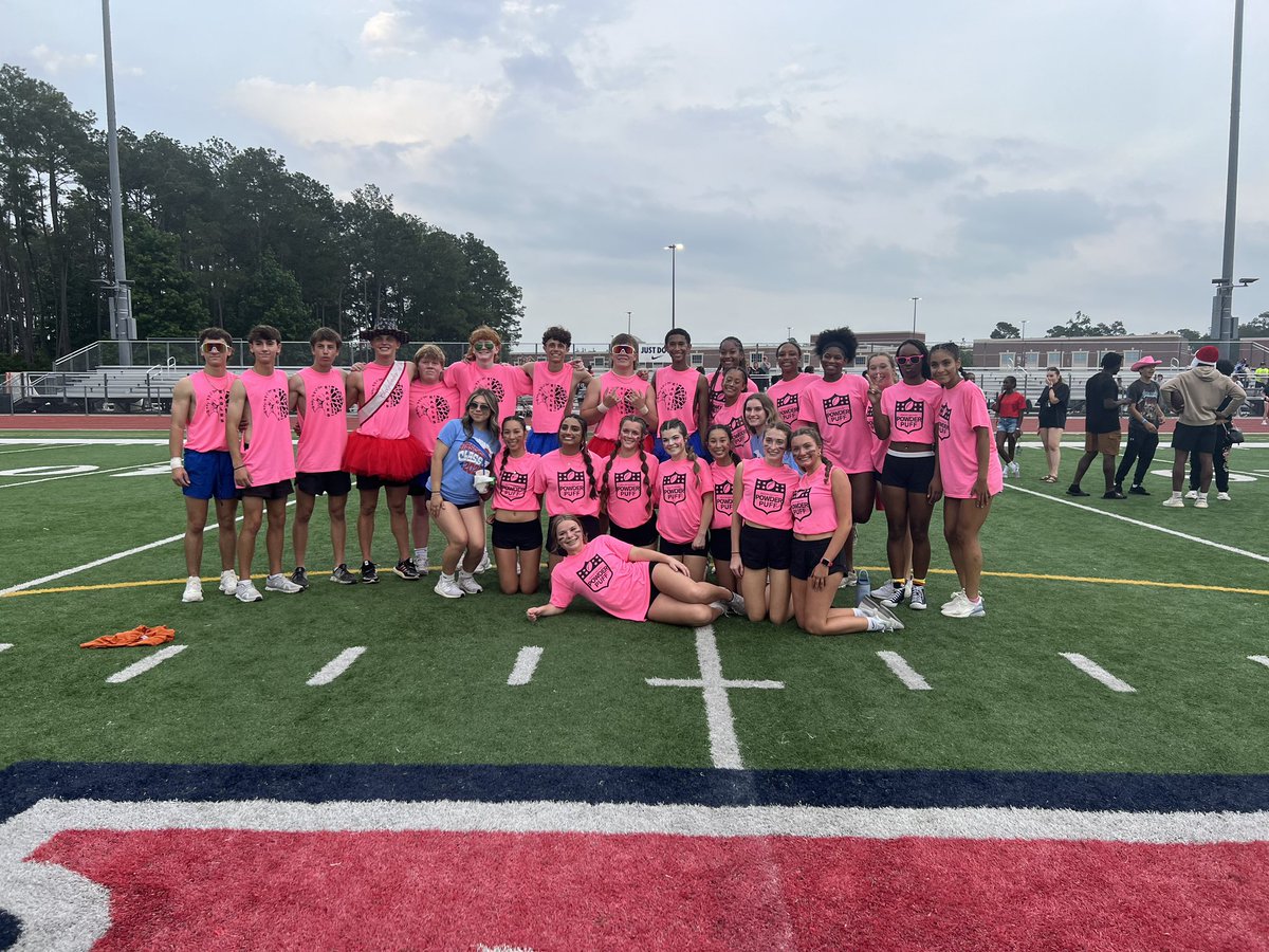 Powder-Puff Football 2024 🏈💕

(Pics by k.a.t.i.e.m.photography and <a href="/AHSEaglesMedia/">AHS Eagles Media</a>)