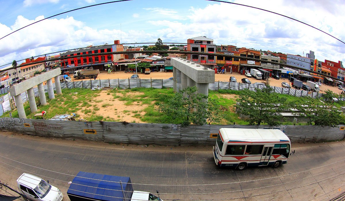 eldiabolivia's tweet photo. La construcción del viaducto del Plan 3000 está paralizada
Conoce toda la información >> https://t.co/GEVoacy2tx

#ElDíaBolivia #ObraParalizada #Plan3000 #SantaCruzBo https://t.co/R7FOqFy7bF