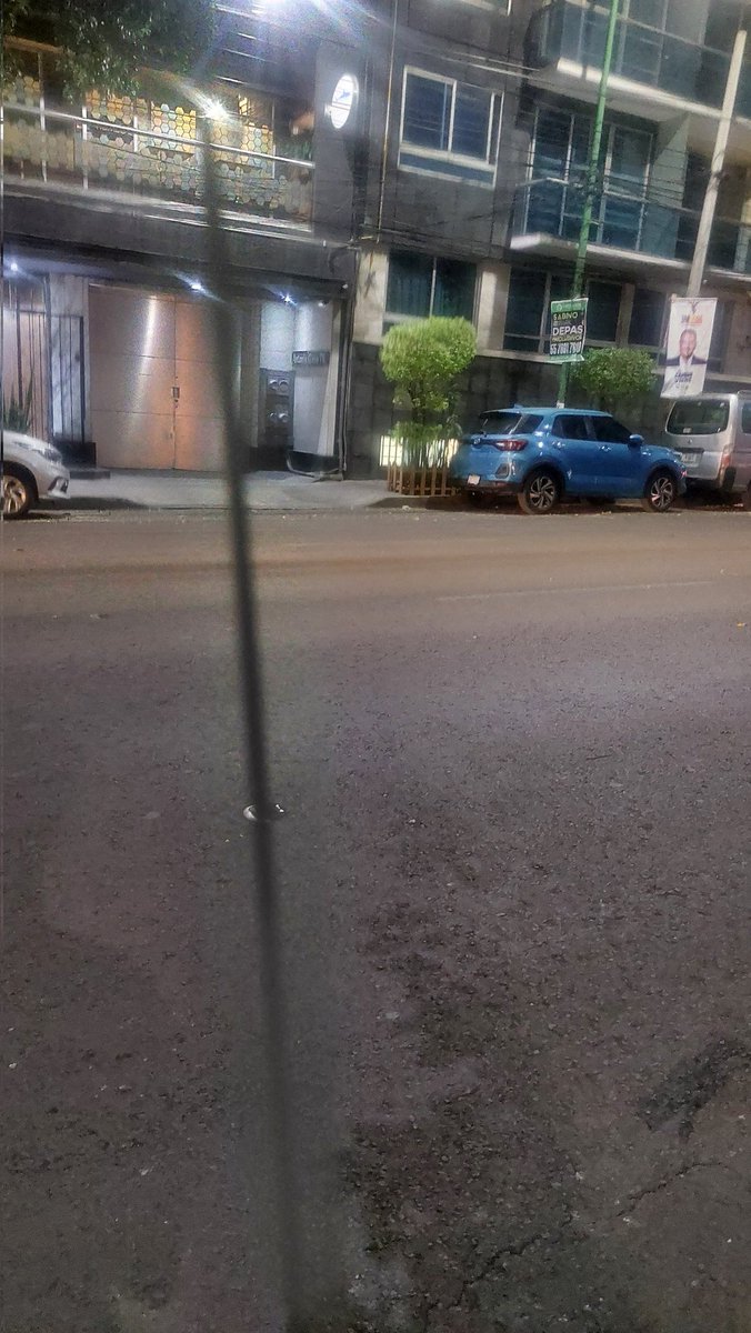 msalbla's tweet photo. Hay un cable suelto en Antonio Caso 75 Col San Rafael está ahorcando a ciclistas porque no se distingue. ¡Favor de quitarlo! @AlcCuauhtemocMx
@SSC_CDMX https://t.co/j73gydR765