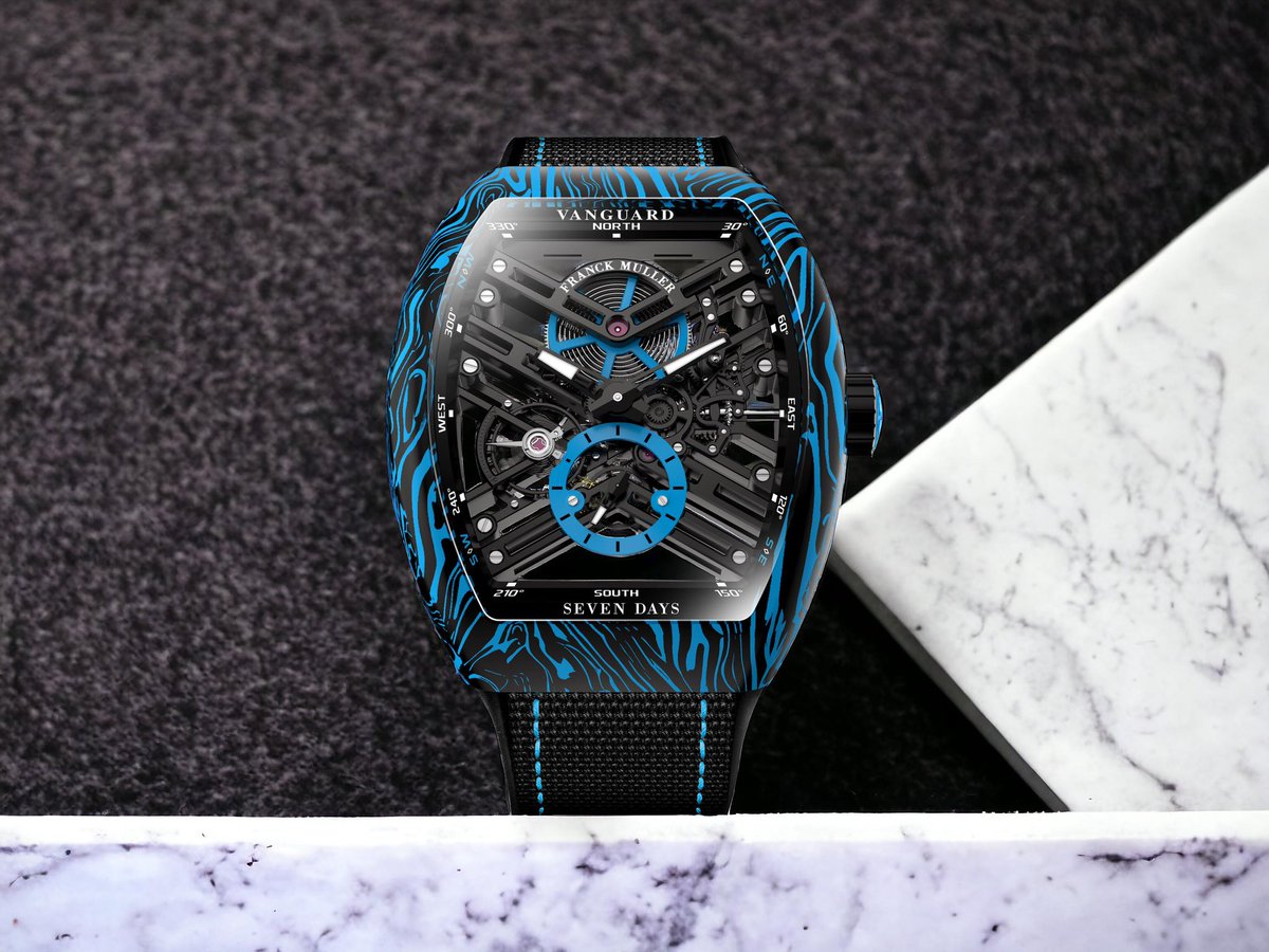 .@FranckMuller ha enriquecido su colección #Vanguard con una nueva pieza: el Carbone Damascus, un reloj hecho completamente de carbono comprimido e inspirado en el patrón de acero de Damasco, valorado por sus propiedades excepcionales. #TiempoDeRelojes⌚