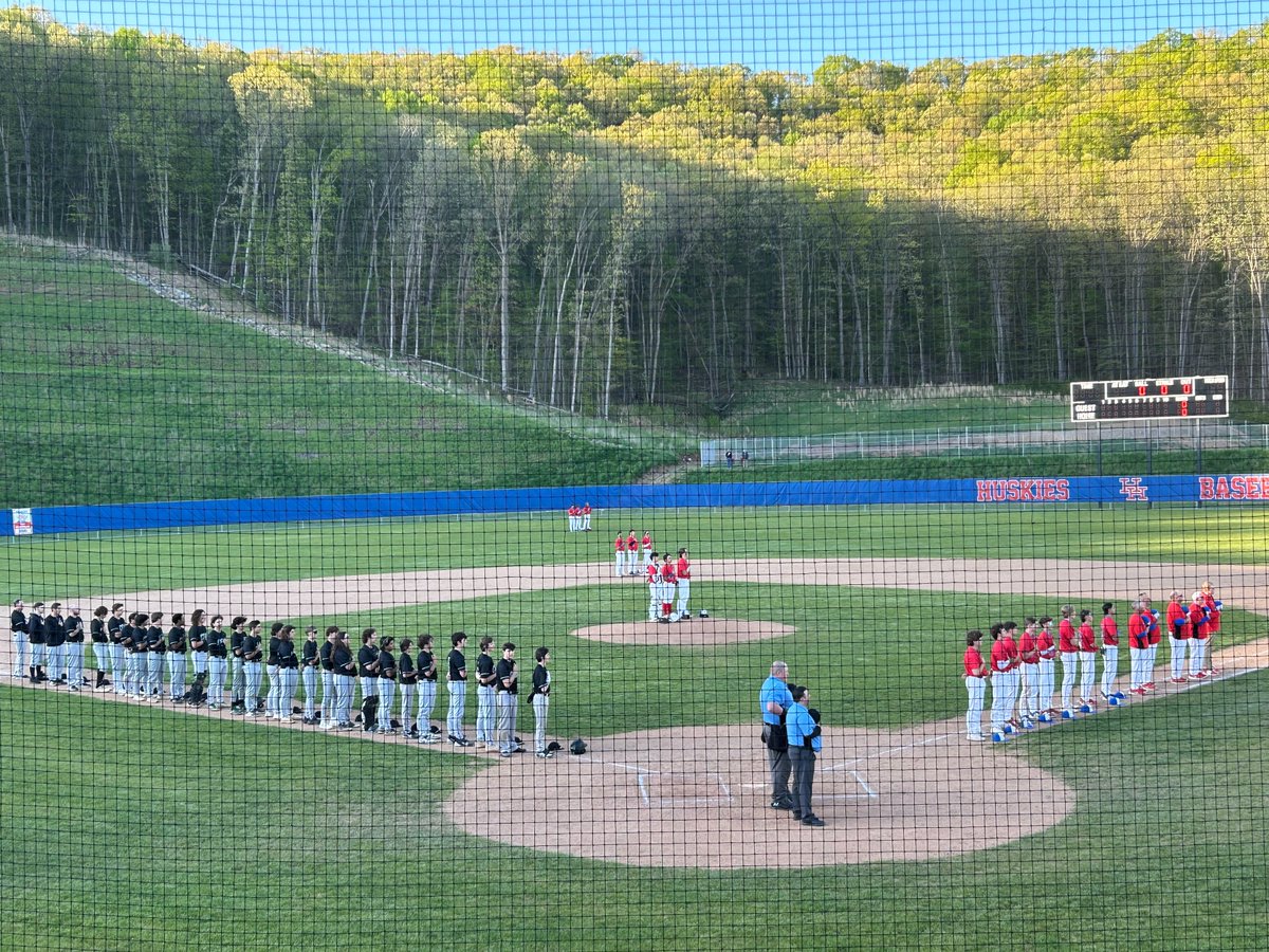 #wvprepbase Charleston Catholic 7, Herbert Hoover 1 CC (18-2) Luke Blaydes wp 5 IP 3 H 1 ER 9 K 1 W Jonah DiCocco 2 IP 1 H 5 K 0 W Xander Allara 2-4 RBI Connor Jarvis 3 RBI Vincento Scalzo 3B RBI Jaxon Kimble 2B HH (11-8) Jacob White 5 IP 2 H 1 ER Sam Kee RBI Tristan Harless 2B