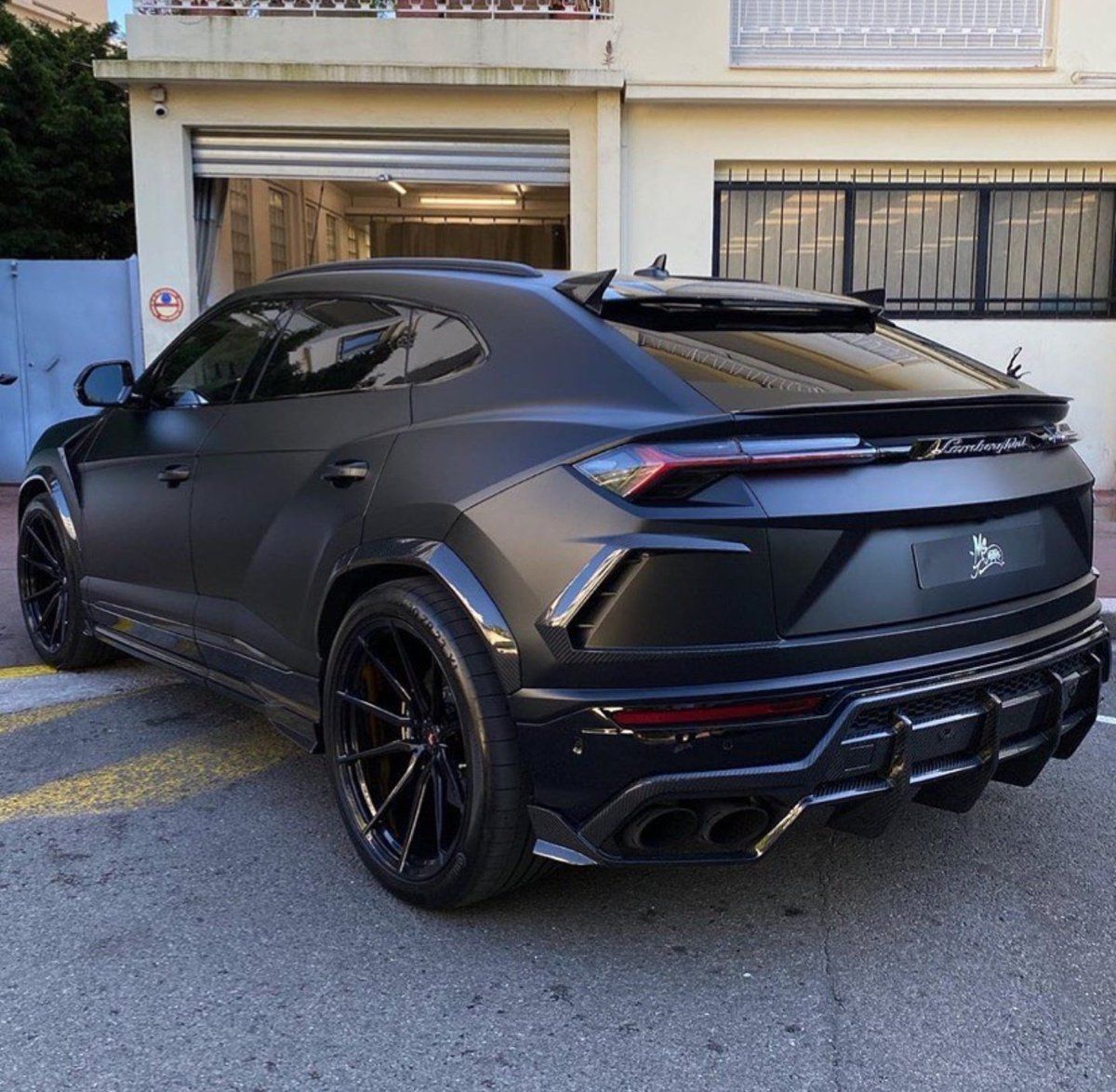 matte black Lamborghini Urus