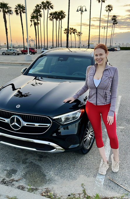 Just added a new member to my @MercedesBenz family! #convertiblegirl #suvgirl 🥰 https://t.co/HEX4rI6<a class="tags" target="_blank" title="On Twitter" href="/?out=eyJ0eXAiOiJKV1QiLCJhbGciOiJIUzUxMiJ9.eyJpYXQiOjE3MTkyOTYyMjMsImlzcyI6InR3cG9ybnN0YXJzLmNvbSIsIm5iZiI6MTcxOTI5NjIyMywiZXhwIjoxNzUwODMyMjIzLCJyZWRpcmVjdF91cmwiOiJodHRwczovL3R3aXR0ZXIuY29tL01lcmNlZGVzQmVueiJ9.oG5ZikSugKjagtsKYSek6UDzrWfiCFp-ptN0RLnPKkp6r4bNZF02U_7zJABEY5dJ5awFIj1y36y0kWrdRIFW0A">@MercedesBenz</a><a href="/tag/convertiblegirl"class="tags"><span>#convertiblegirl</span></a><a href="/tag/suvgirl"class="tags"><span>#suvgirl</span></a>
