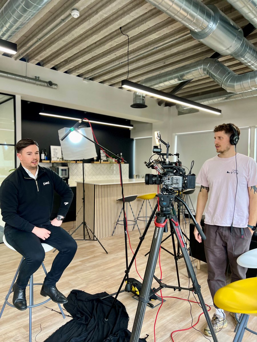 Lights💡, camera 🎥, action!🎬

The office doubled up as a film set yesterday as we worked on some exciting fresh content.

Keep your eyes peeled for this one 👀

#BusinessFinance #BehindTheScenes #BTS #TeamPMD #AssetFinance #IndependentBroker