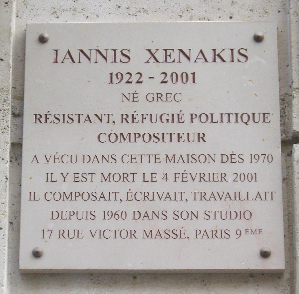 Parenthèse musicale. Je mentionnais hier Iannis Xenakis. Je vous propose, comme ça, en passant, quelques portes d'entrée vers son œuvre touffue. ⬇️