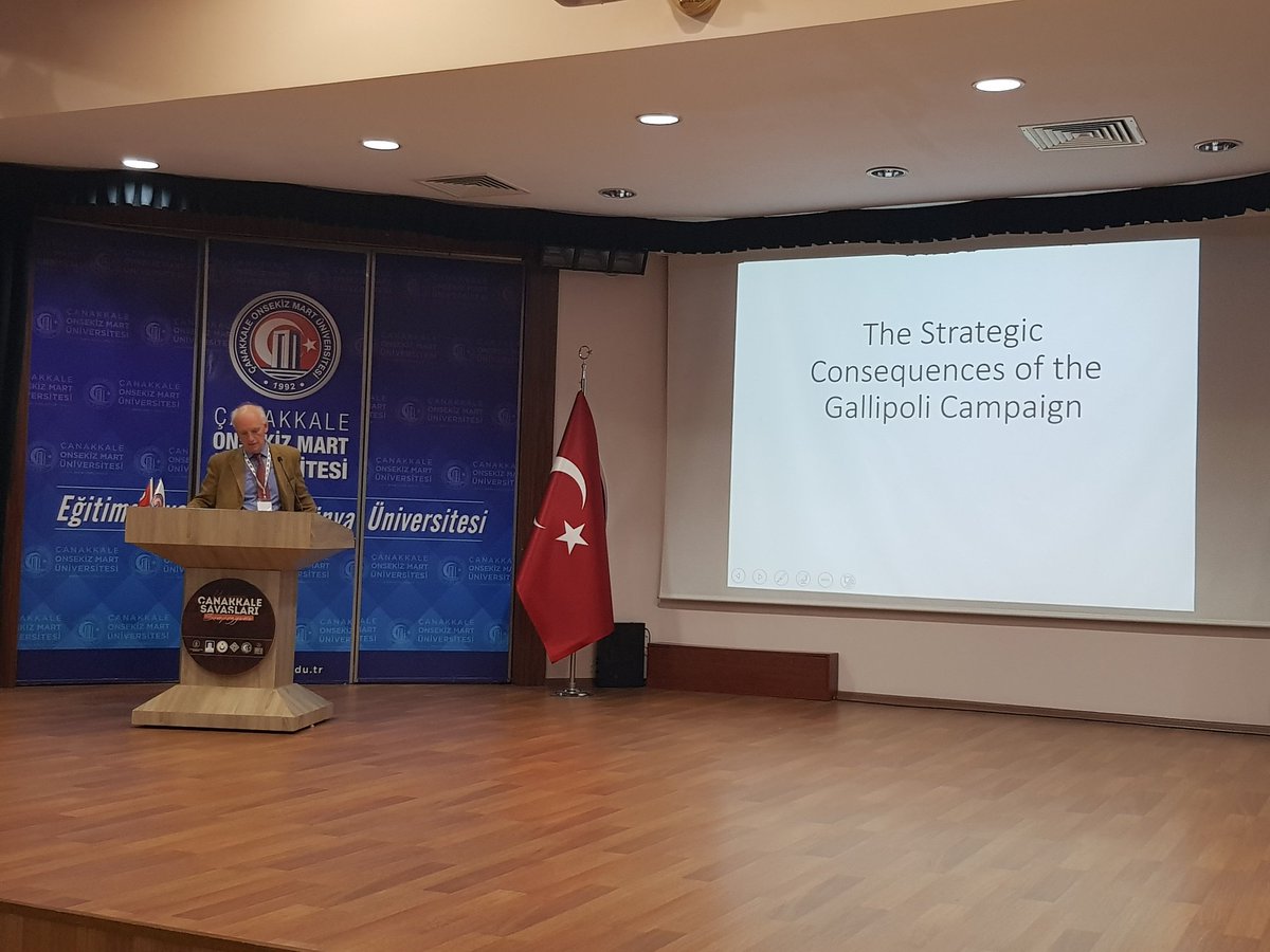 It is a great honour and pleasure to listen Sir Hew Strachan in Çanakkale. #Gallipoli Sir Hew Strachan'ı Çanakkale'de dinlemenin mutluluk ve zevkini çıkarıyoruz