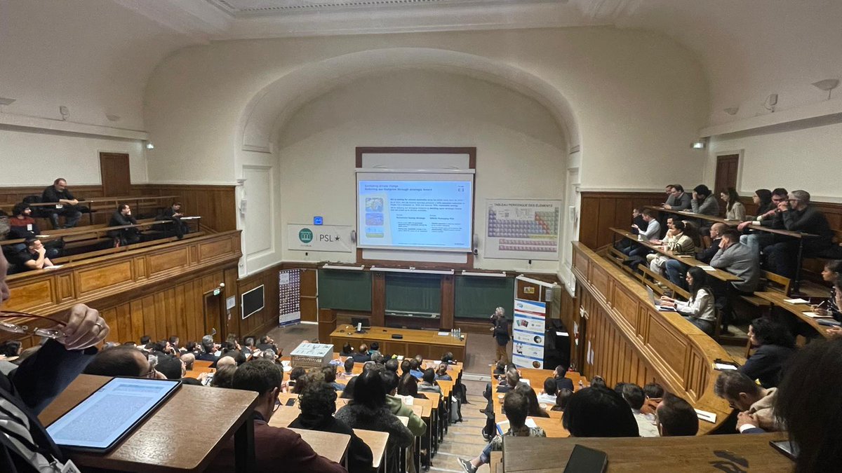 FannyCoumes tweet media