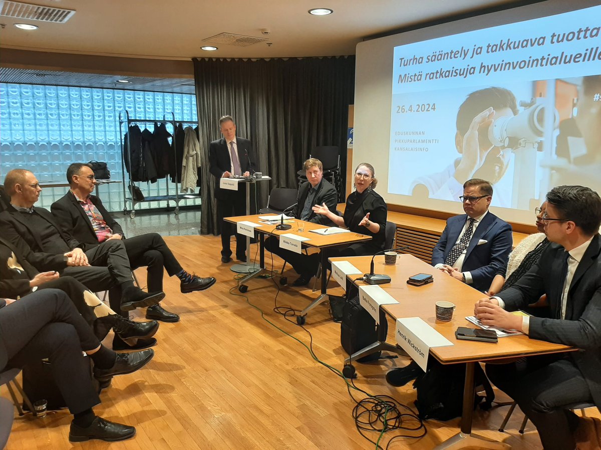 Jussi Seppälä (@jussihopiasepat) on Twitter photo #Silmäterveys paranee merkittävästi! Hallitus jo päätti, että optometristit otetaan mukaan potilasjonojen lyhentämiseksi (16§ pois). <a href="/sarisarkomaa/">Sari Sarkomaa</a>, <a href="/wickstromhenrik/">Henrik Wickström</a>, <a href="/MarkusLohi/">Markus Lohi</a> ja <a href="/BellaForsgren/">Bella Forsgrén</a> kannattavat nopeaa toimeenpanoa: Hyödyt heti kansalaisille! <a href="/naetoimiala/">Näe ry</a> #politiikka #Silmäterveys paranee merkittävästi! Hallitus jo päätti, että optometristit otetaan mukaan potilasjonojen lyhentämiseksi (16§ pois). <a href="/sarisarkomaa/">Sari Sarkomaa</a>, <a href="/wickstromhenrik/">Henrik Wickström</a>, <a href="/MarkusLohi/">Markus Lohi</a> ja <a href="/BellaForsgren/">Bella Forsgrén</a> kannattavat nopeaa toimeenpanoa: Hyödyt heti kansalaisille! <a href="/naetoimiala/">Näe ry</a> #politiikka
