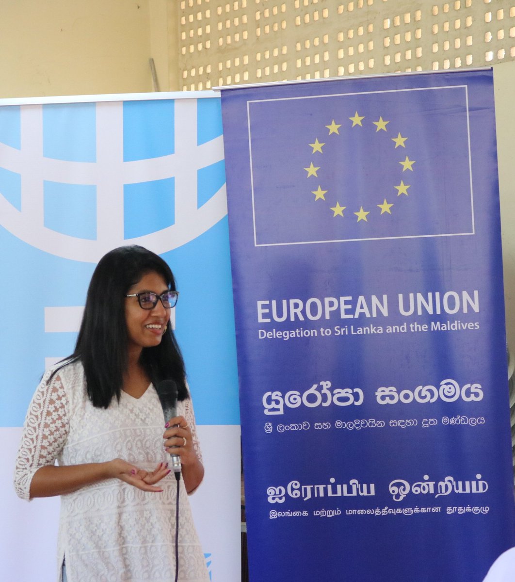 EU_in_Sri_Lanka's tweet image. "Creativity is intelligence having fun”-
Albert Einstein💡🧠😊

This morning we brought the #MakeHer series to Swarnapali Balika Maha Vidyalaya in Anuradhapura. We saw a dynamic bunch of young #STEM enthusiasts embrace #innovative disruption 👩‍🔬

@unwomenSriLanka @TheMakersGlobal