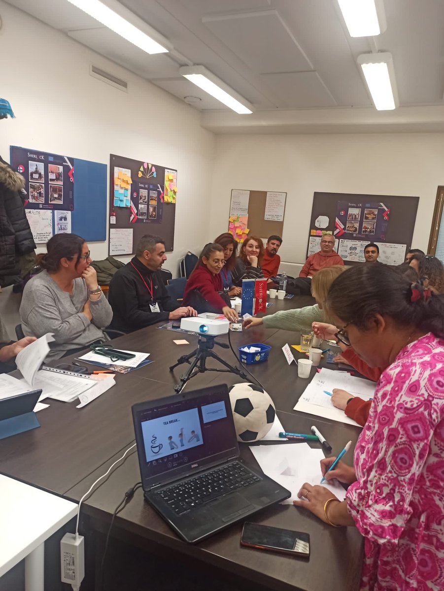 Erasmus+ Okul Eğitimi Programı kapsamında hazırladığımız '' On the way In my own way'' KA-122 (SCH) projemizin son ayağı Helsinki. Sosyal Duygusal Öğrenme konulu Finlandiya'da açılan kursa aktif olarak katıldık.