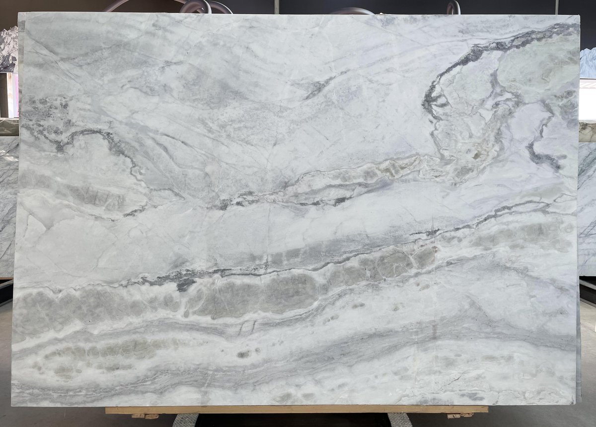 2cm Oyster White marble honed finish available.
296*207cm
#greymarble #whitemarble #whitemarbleslabs #greymarbleslabs #marbleslabs #marbleslab #marbles #marble #stoneslabs #marblestone #stonetiles #stonetile #flooringtiles #flooringtile #countertops #countertopslabs