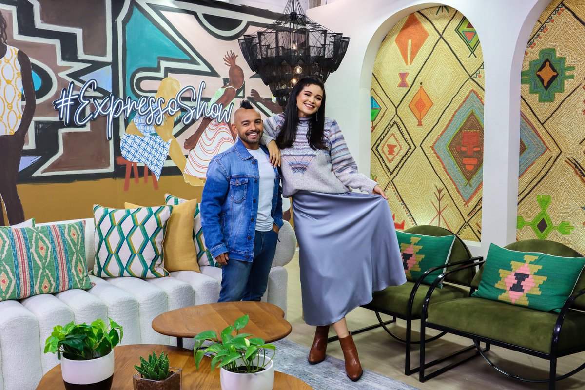 Can we cheers to the weekend? 😍 Shop the look at @WOOLWORTHS_SA in store, online or on the app: bit.ly/3QcvCCD #ExpressoShow #StyledByWoolies