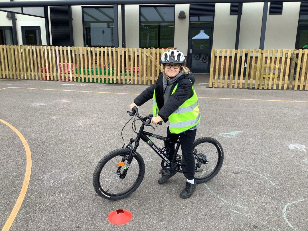 RosecliffeSpen1's tweet photo. Our Year 5s are thoroughly enjoying their Bikeability training. They have learnt key skills, such as how to check their bike, how to start and stop with confidence, and how to pass stationary vehicles parked on a road. https://t.co/ss6g2zQPvg