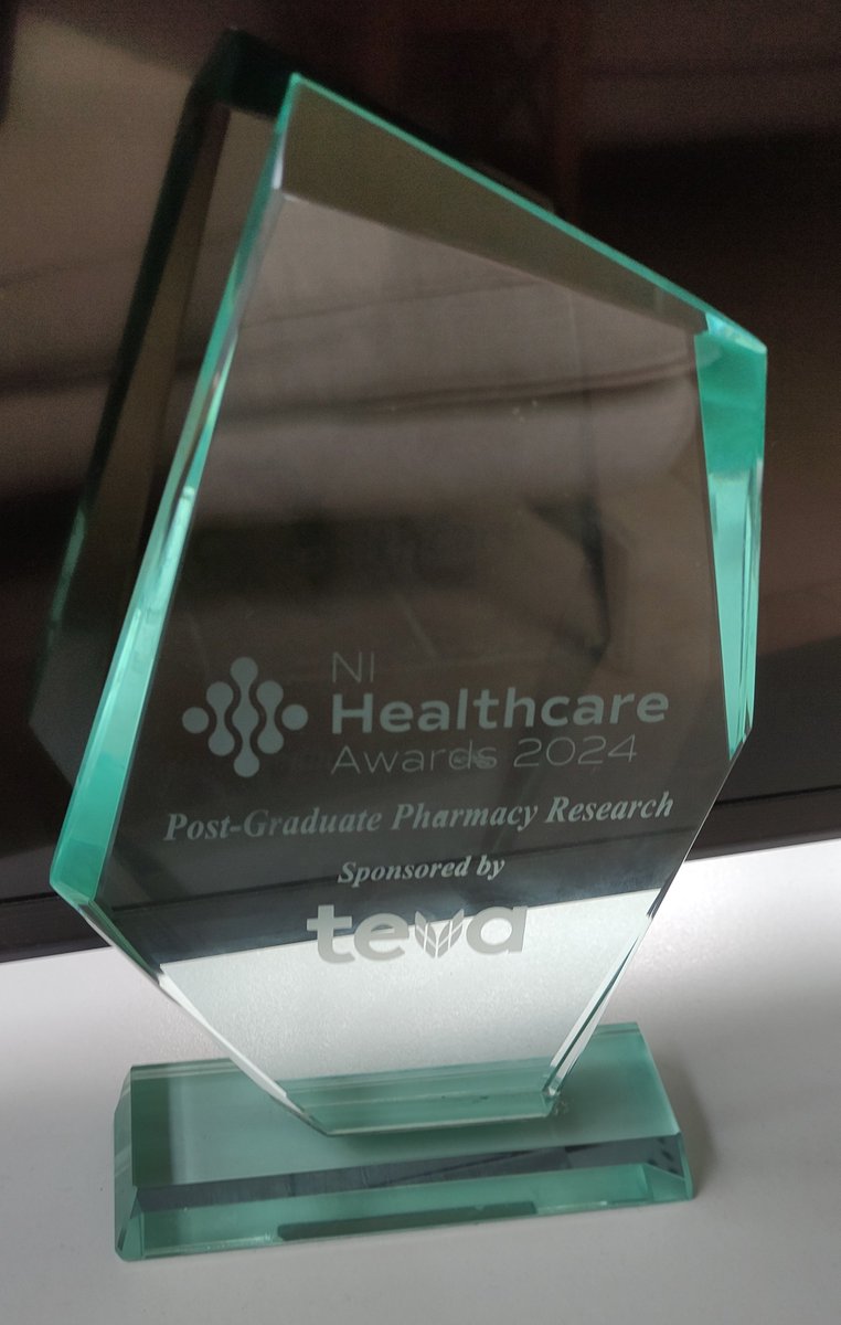 Delighted for @BelfastTrust #moop/clinical pharmacy teams with @DrCaroleParsons and Dr Rick Plumb who won the postgraduate pharmacy research award last night at NI healthcare awards @mccusker_eimear @pharmacyatQUB @Moira29 @NICPLD1 @kyronmedia @Macnair2002S @drcathyjack @Age_NI