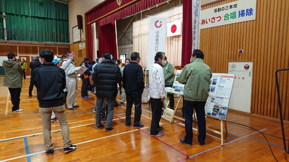 ＼土岐市主催の防災訓練に参加／ 当社多治見支社は、#土岐市 の中学校で開催された災害時の避難所の開設･運営訓練に参加しました👷当社のブースでは、防災の取り組みについてパネルを展示し、#停電情報お知らせサービス をご紹介しました💡今後も地域の防災訓練に積極的に参加してまいります💪