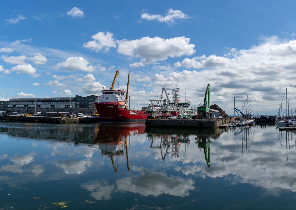 Galwaybayfmnews's tweet photo. EU Boost for Galway Port and Athenry-Claremorris rail line projects - https://t.co/9ffFT0Gphm https://t.co/IatSUKDWxG