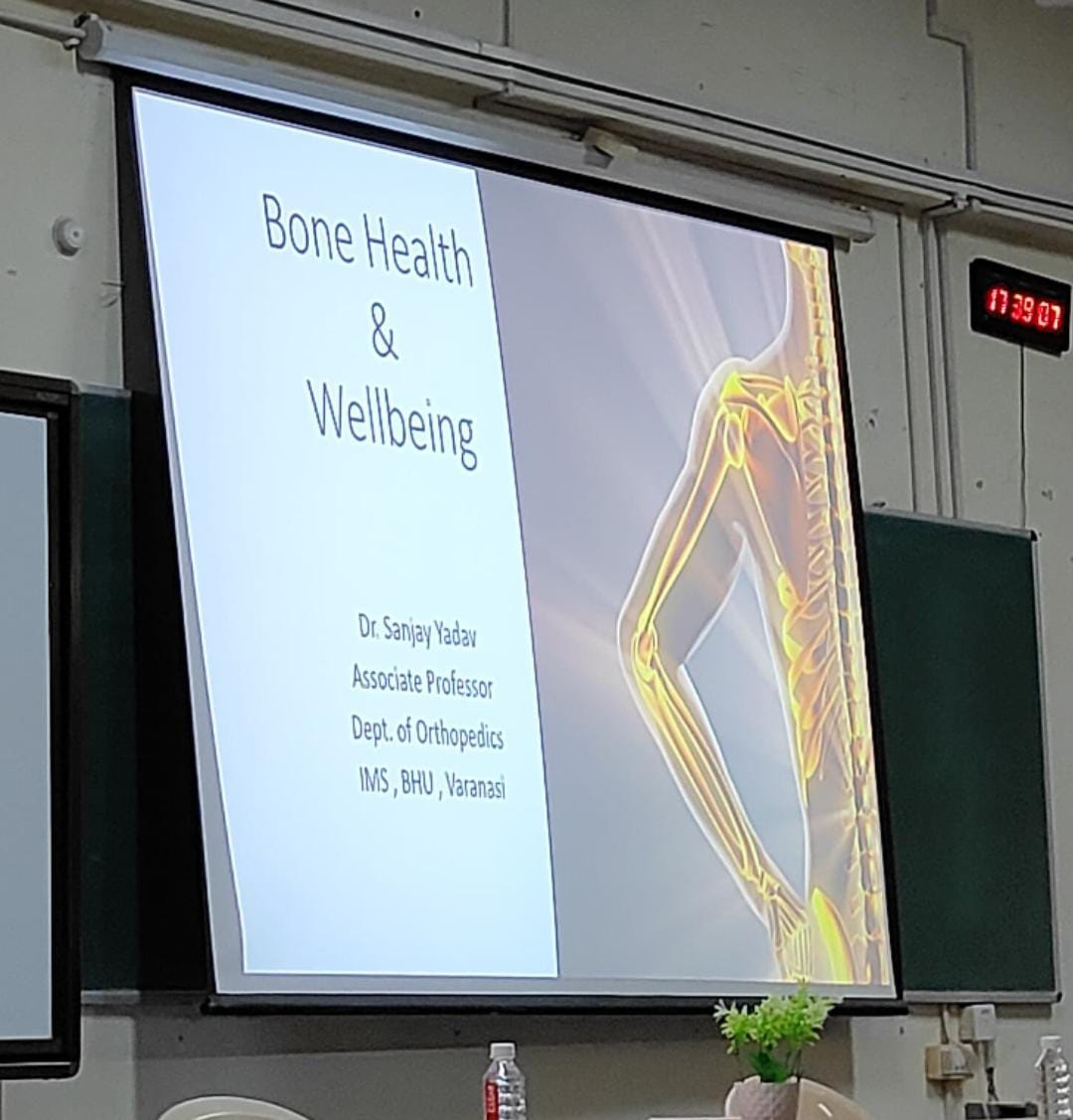 Student Well-being Initiative, Institute of Science, organized an interactive talk on bone health as part of student well-being initiative. Dr. Sanjay Yadav, Dept. Of Orthopedics, IMS, in his talk highlighted the significance of maintaining healthy bones for overall well-being.