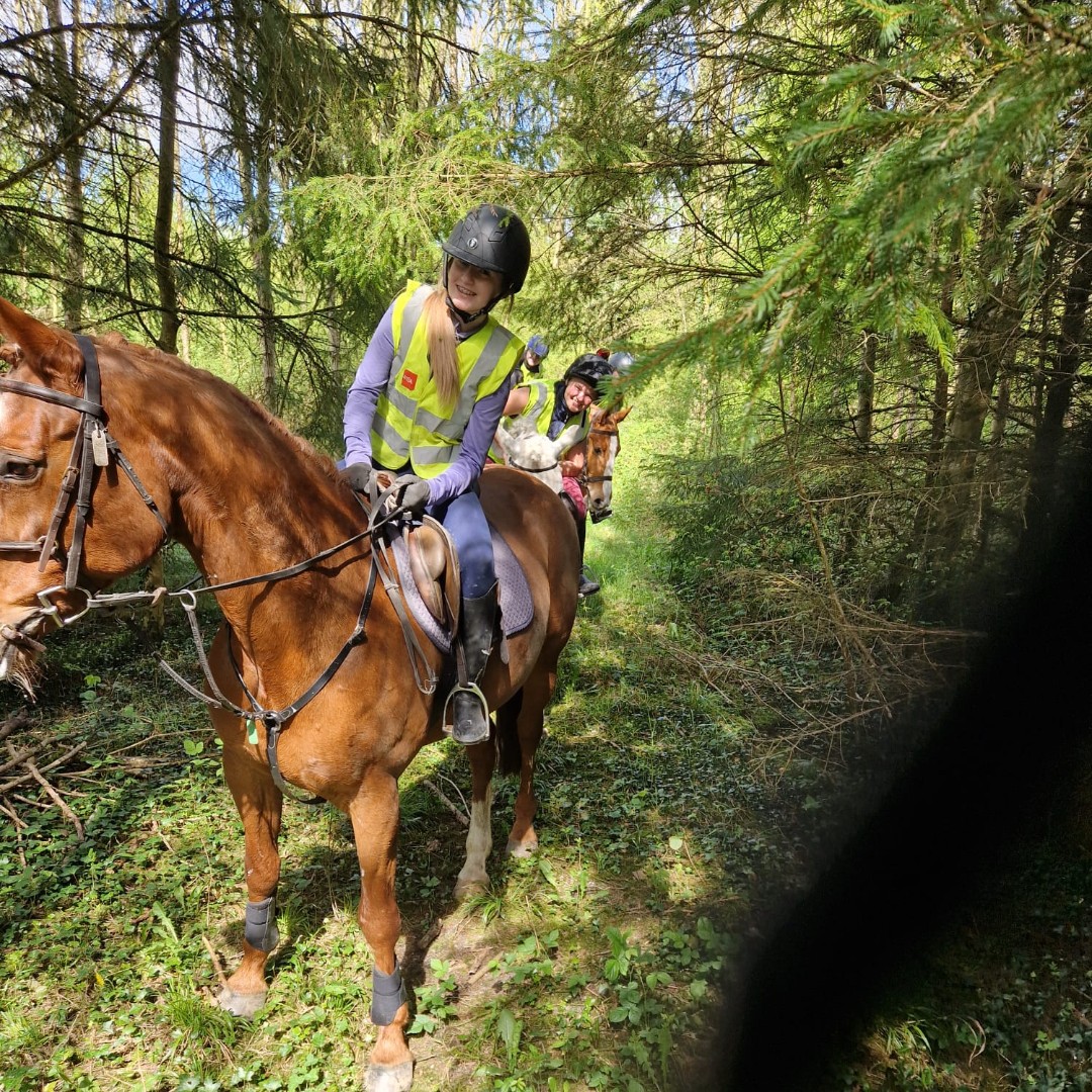 While the weather was good this week, our Equine students were out for a hack through some of our more wild spaces of the farm! 🏇🌞