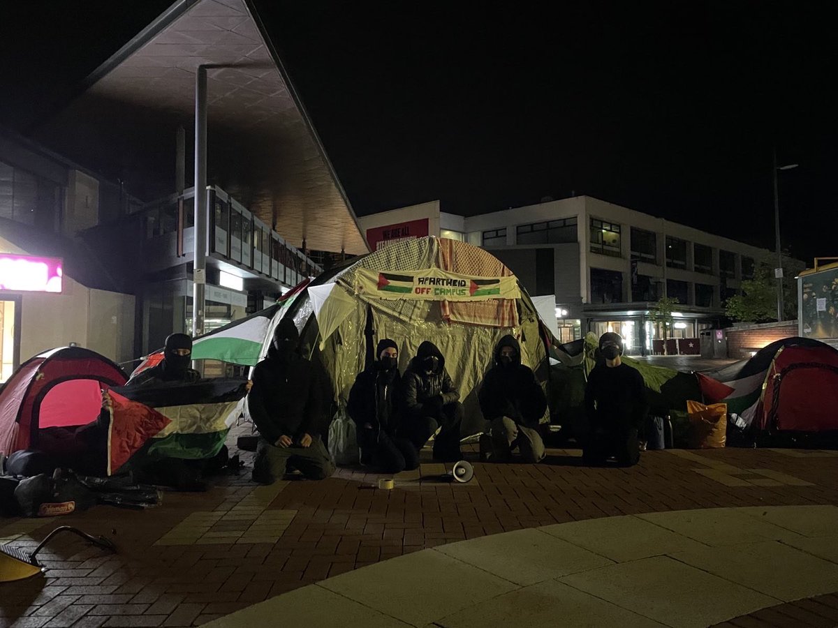 BREAKING: Students at the University of Warwick have established an encampment in solidarity with Gaza. The students are calling on @uniofwarwick to divest from companies complicit in Israeli violations of international law.