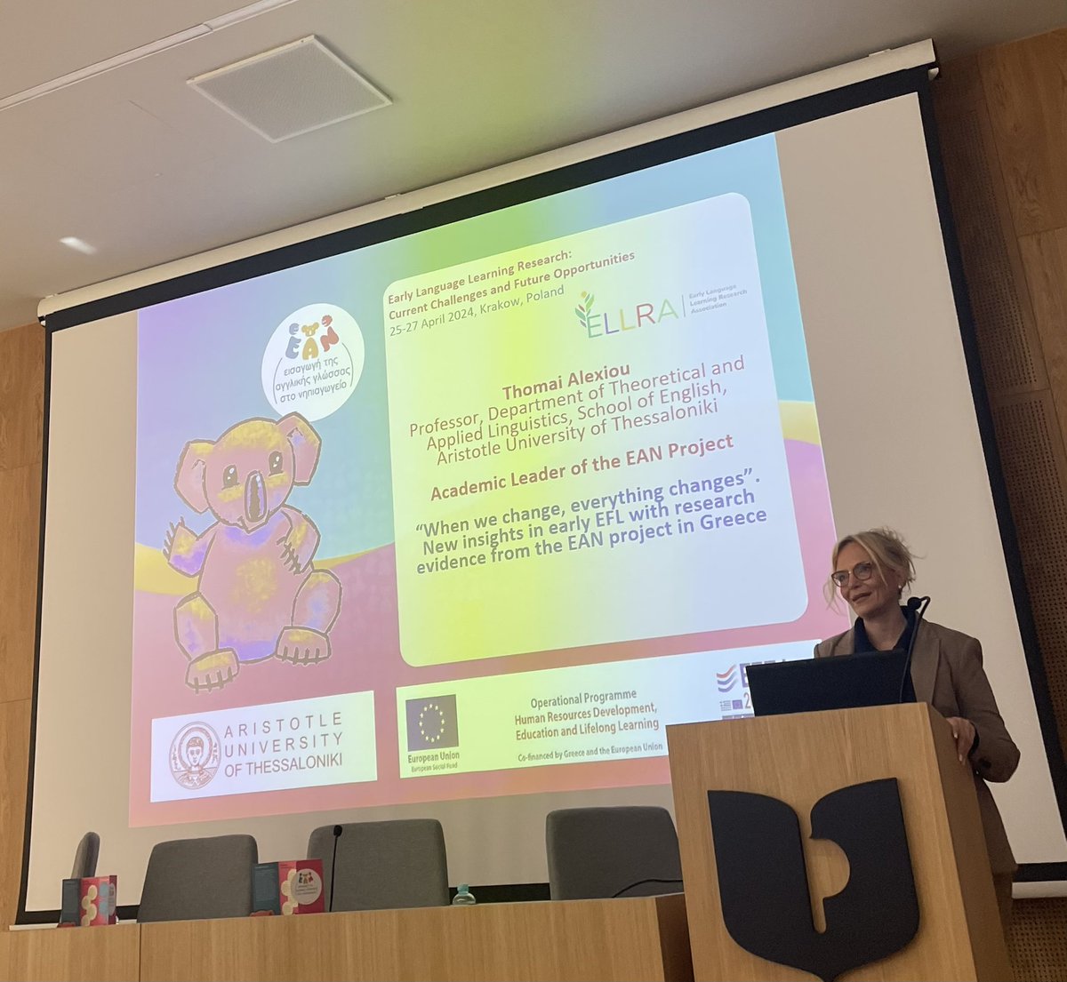 NayrIbrahim's tweet image. Day 2 starts with Thomai Alexiou giving a plenary on the EAN project in Greece: When we change, everything changes: New insights in early EFL with research evidence from the EAN project in Greece #ellrakrakow2024 #EarlyLanguageLearning #English #languagepolicy #multilingualism