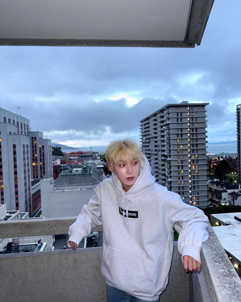 SUNOO BLONDE SO HANDSOME 💛