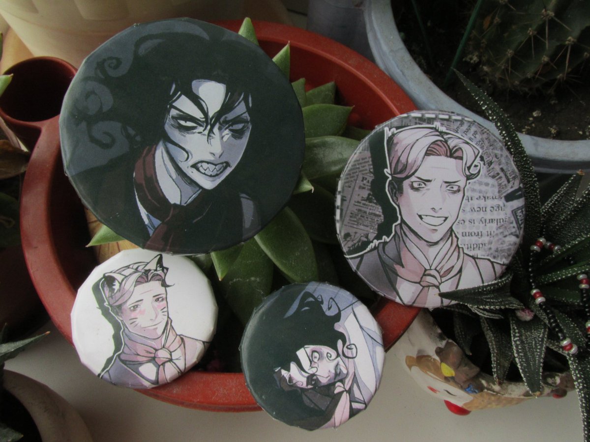 Homemade badges with Jekyll and Hyde 🥰

#mazm
#jekyllandhyde