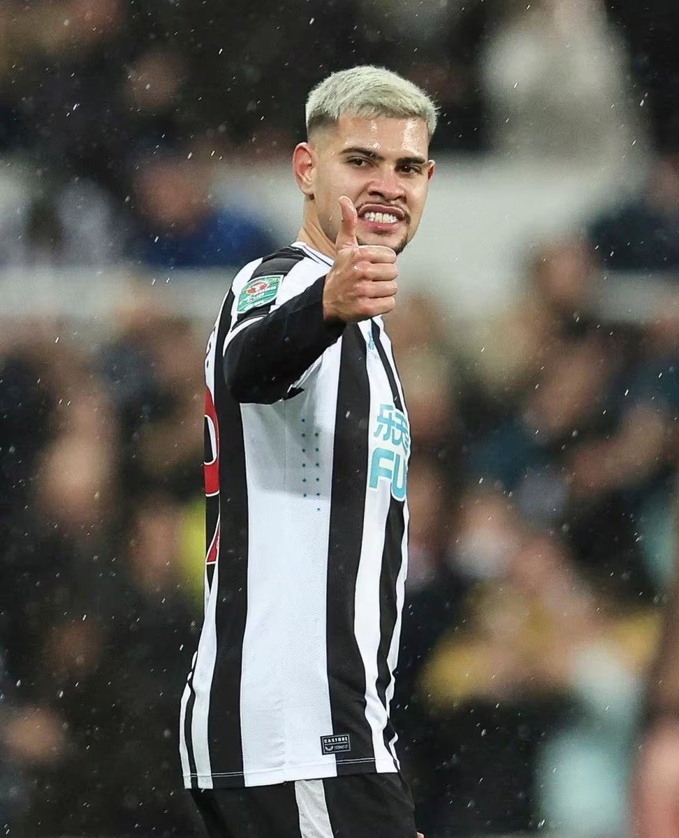 💣 #NUFC ⚫⚪🇧🇷 PSG, Real Madrid, Arsenal and Manchester City continue to be linked with Newcastle United's Brazilian midfielder Bruno Guimaraes.