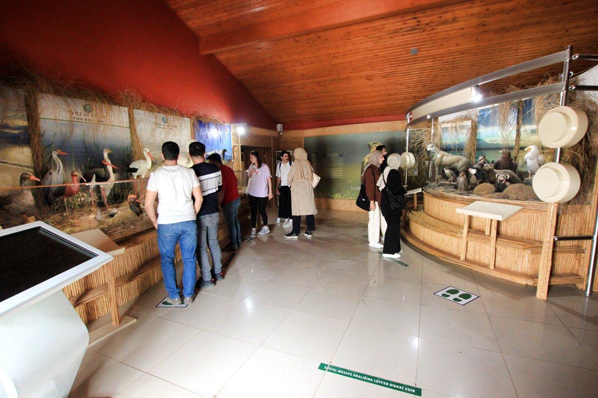 Kayseri Erciyes Üniversitesi Veteriner Fakültesi öğrencileri, Türkiye’nin en önemli sulak alanlarından biri olan Sultan Sazlığı Milli Parkı ve Ramsar Alanı’nı ziyaret etti.