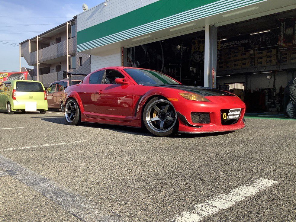 新色のADVAN Racing GTビヨンド MPB RX-8に取り付けです。 関西第一号 
