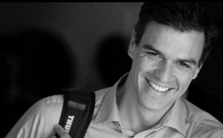 #YoConPedro 
#YoConBegonaGomez 
#PedroNoTeRindas