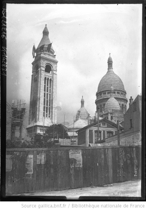 Agence Rol. Fin des travaux de la basilique du Sacré-Coeur, Montmartre 1912. Paris